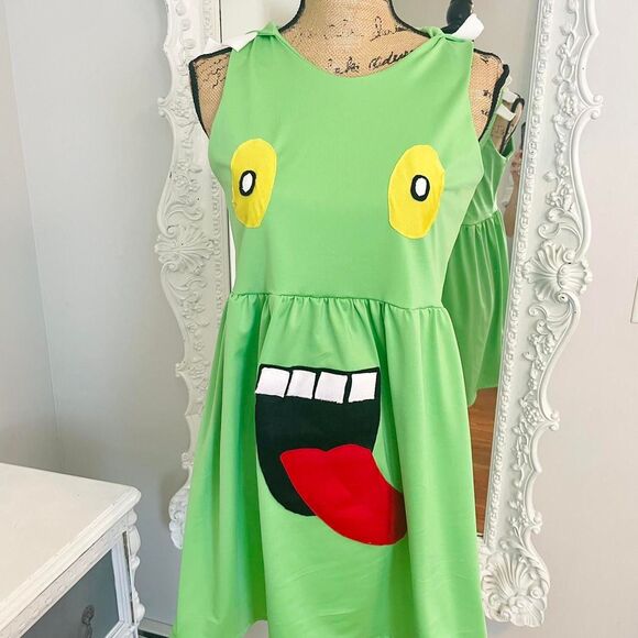 New York Couture *One of a Kind* SLIMER Loose Fit Hooded Dress - Picture 2 of 5